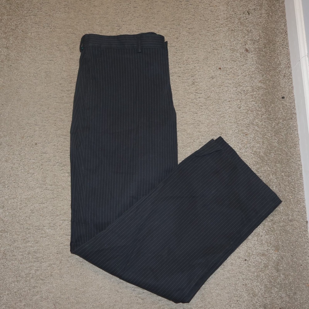 Express Producer Pants. Charcoal Gray Pinstripe Size 34 x 32, high rise